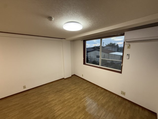 メゾンキャンパスIIの居間・リビング