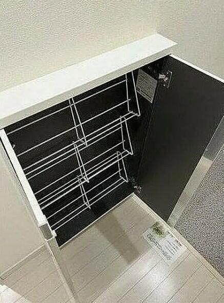 ＴＹ七里の玄関