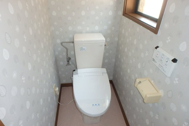 【トイレ】 | 門戸岡田町貸家 | 2階