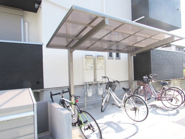 GRANDTIC EL 小林のエントランス|違うお部屋の室内写真です。家具等は付いていません。