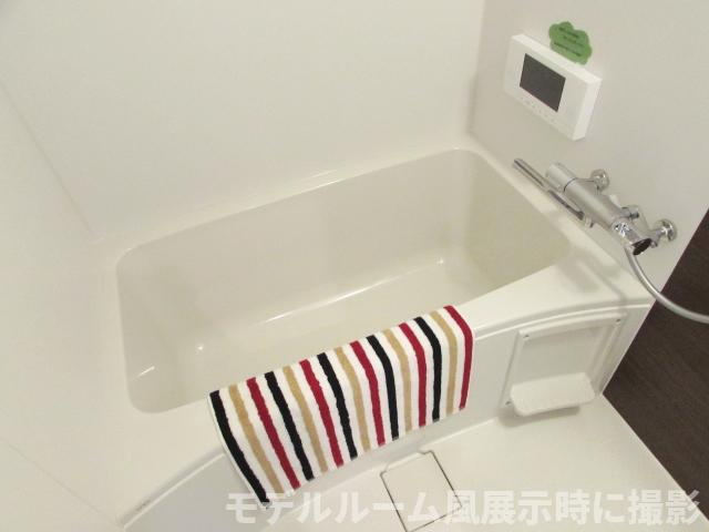 GRANDTIC EL 小林の浴室|違うお部屋の室内写真です。家具等は付いていません。