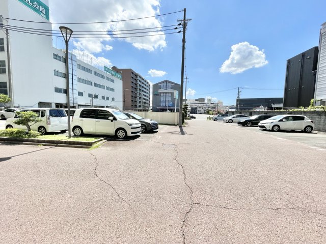 ローズハイツ香里園3号棟の駐車場|駐車場です