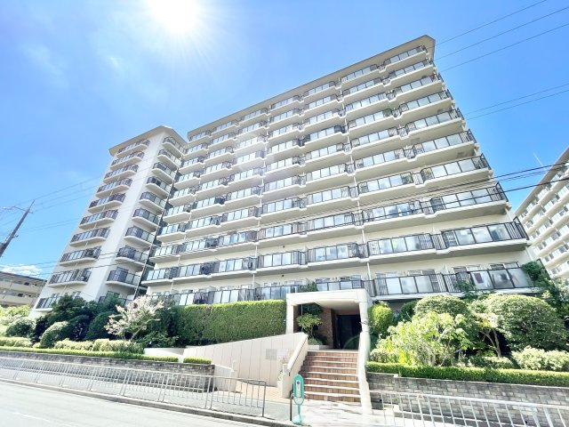 ローズハイツ香里園3号棟の外観|外観は落ち着いています