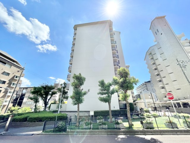 ローズハイツ香里園3号棟の外観|きれいな外観です