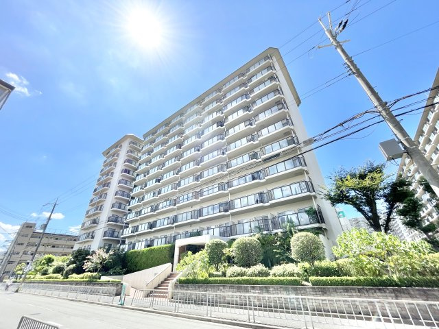 ローズハイツ香里園3号棟の外観|物件の外観です