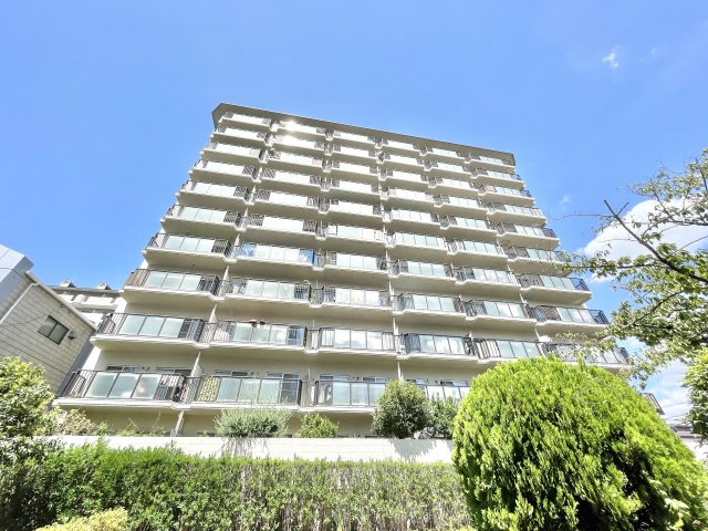 ローズハイツ香里園3号棟の外観|きれいな外観です