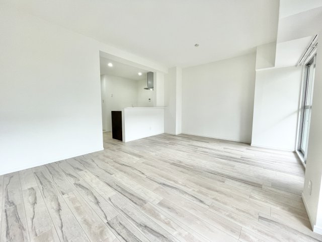 ローズハイツ香里園3号棟の居間・リビング|おしゃれなリビングです