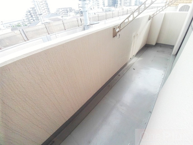 ルブニール西郷のバルコニー