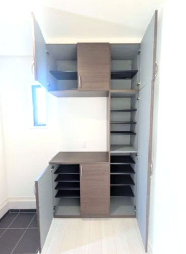 マイホームネクスト豊田美里２号棟の収納