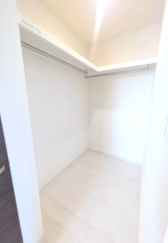 マイホームネクスト豊田美里２号棟の収納