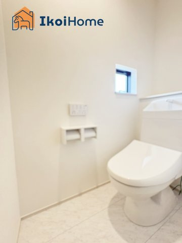 明石市二見町西二見　A号棟　新築戸建のトイレ|【ホームページに現地動画掲載中】●年中無休：当日予約可●トイレが2か所あるので夜中も安心です。