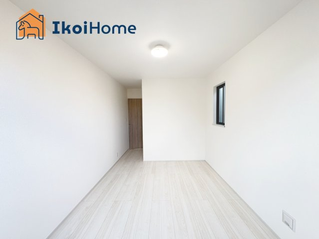 明石市二見町西二見　A号棟　新築戸建の子供部屋|【ホームページに現地動画掲載中】●年中無休：当日予約可●遮熱Ｌｏｗ−ｅ複層硝子入り窓ペアガラス採用！