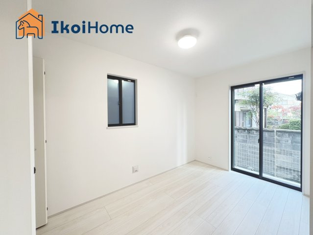 明石市二見町西二見　A号棟　新築戸建の寝室|【ホームページに現地動画掲載中】●年中無休：当日予約可●フロア・アクセントクロス・エアコン等の工事可