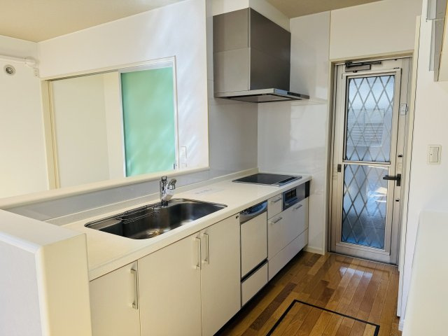 八王子市　元八王子町　中古戸建てのキッチン|～使い勝手の良いシステムキッチン～