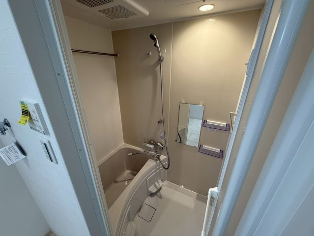 プルメリア阪大前の浴室