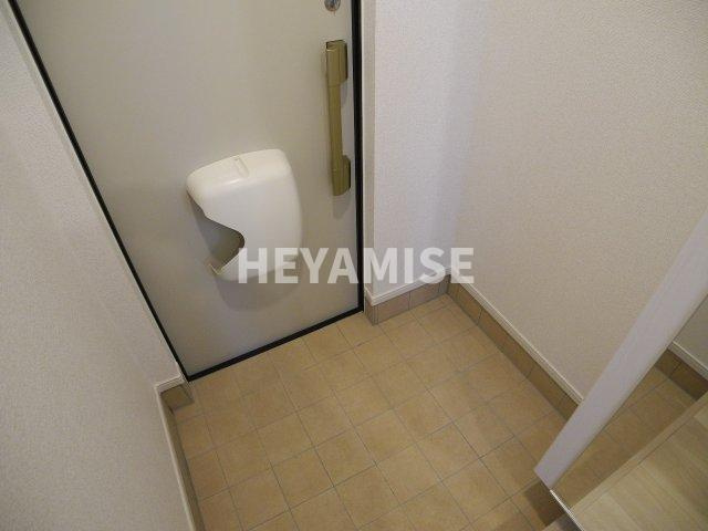 ドルチェこばの玄関|※室内画像は別号室のもの(反転タイプ)