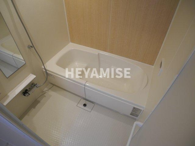 ドルチェこばの浴室|※室内画像は別号室のもの(反転タイプ)