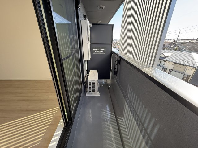 プルメリア阪大前のバルコニー