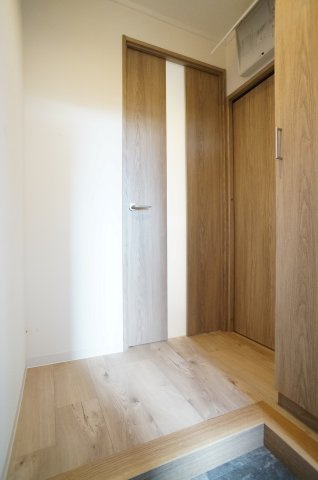 【玄関】 | ラ・ティーダ戸田公園