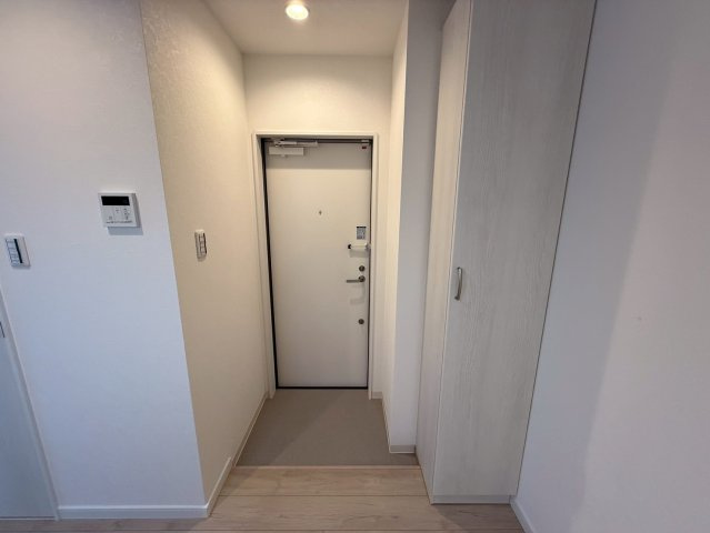 プルメリア阪大前の玄関