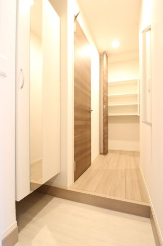 FLAIR総持寺の玄関