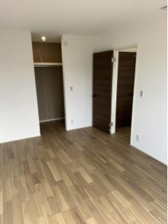 香美市土佐山田町宝町2丁目　新築一戸建ての洋室|収納力を確保しながら、広さもしっかりある快適な空間。