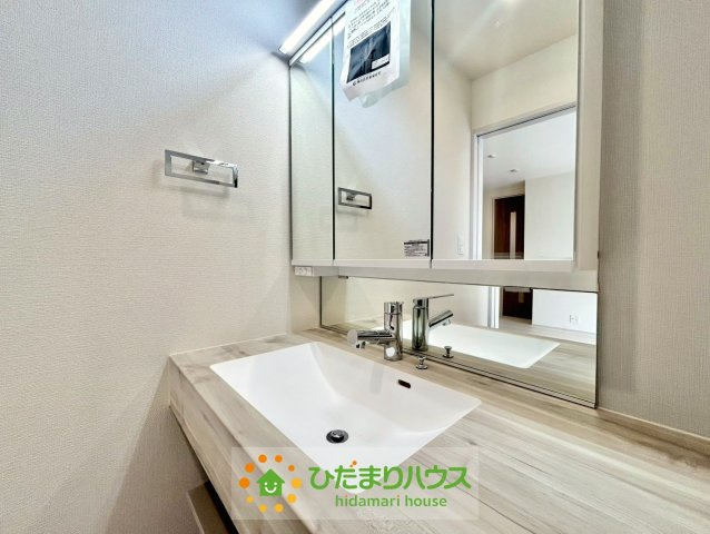 白岡市小久喜4期　新築一戸建ての独立洗面台