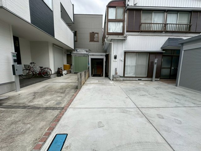 川口市芝4丁目バイクガレージのその他