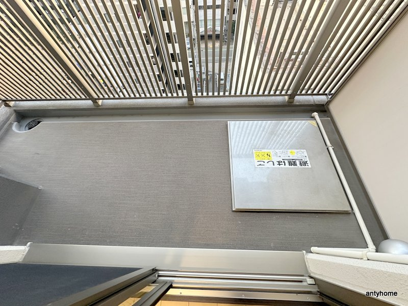 アーデンタワー本町イースト　仲介手数料無料のバルコニー