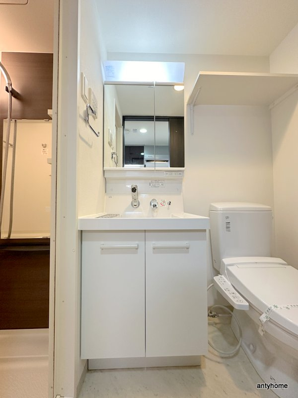 アーデンタワー本町イースト　仲介手数料無料の洗面所