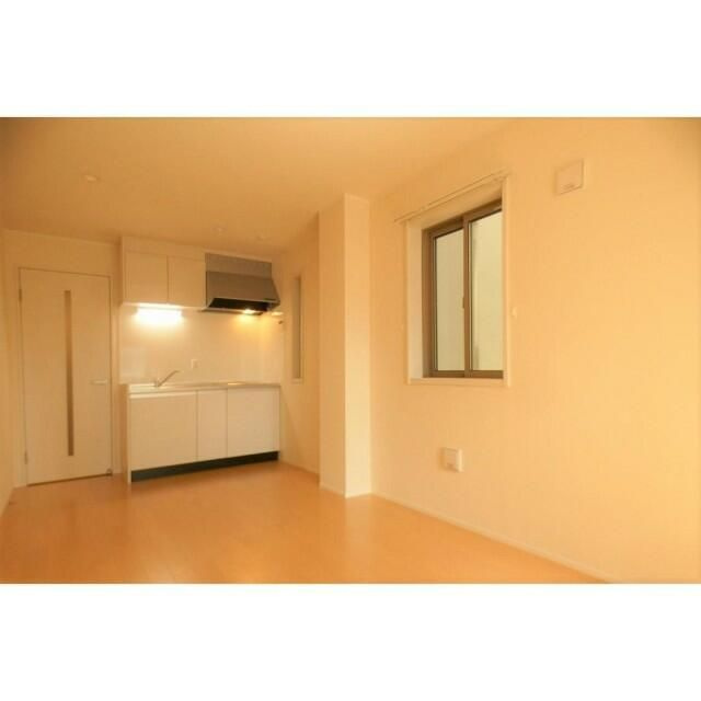 メゾン５３６の居間・リビング