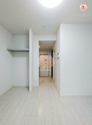 【寝室】 | デュオメゾン横濱石川町WEST | 同一仕様・反転タイプ