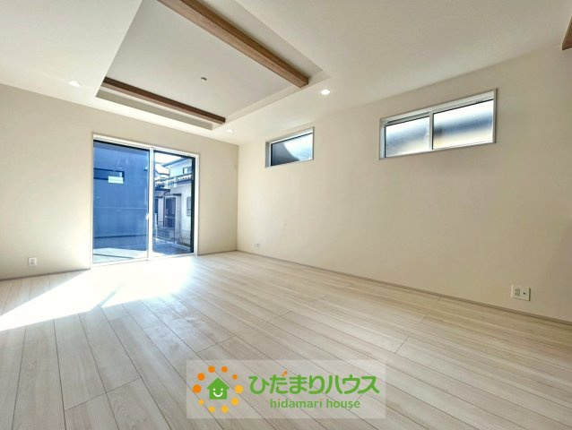 久喜市久喜東５丁目2期　新築一戸建て　01の居間・リビング