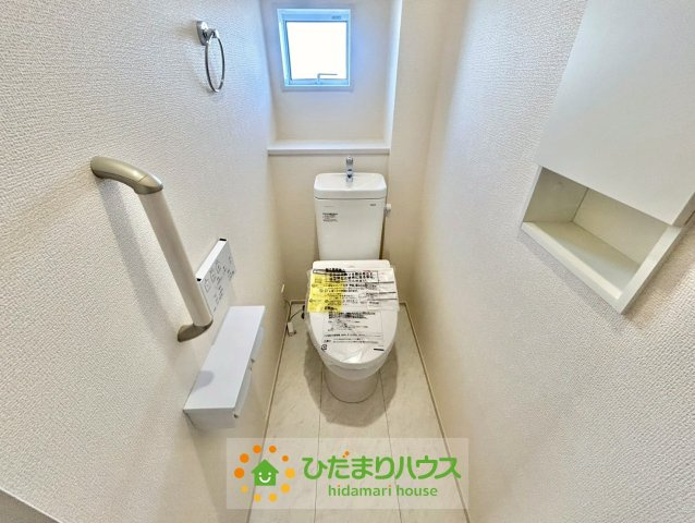 久喜市久喜東５丁目2期　新築一戸建て　01のトイレ