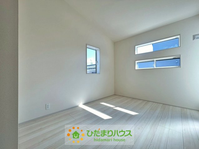 久喜市久喜東５丁目2期　新築一戸建て　01の洋室