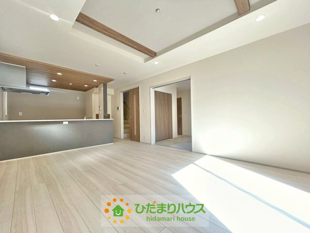 久喜市久喜東５丁目2期　新築一戸建て　01の居間・リビング