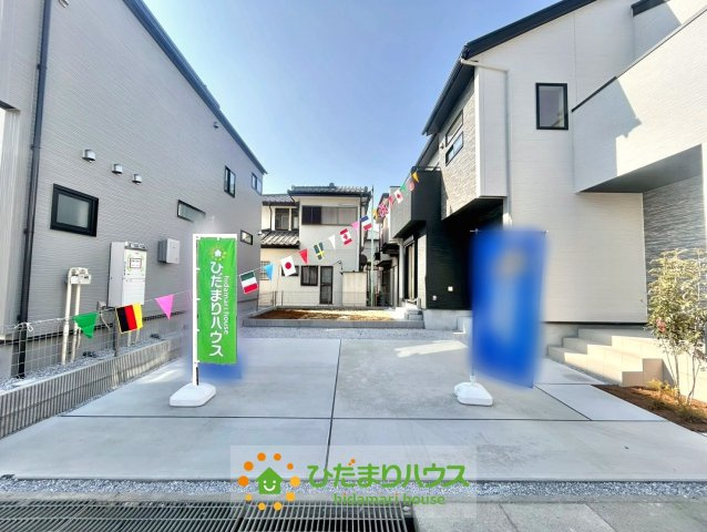 久喜市久喜東５丁目2期　新築一戸建て　01の駐車場