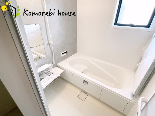 鴻巣市鴻巣第2　新築一戸建て　リーブルガーデン　03の浴室|日々の疲れを癒すお風呂付です