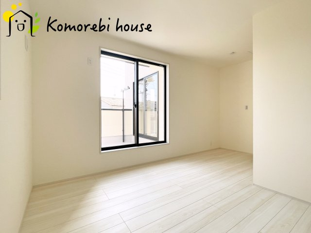 鴻巣市鴻巣第2　新築一戸建て　リーブルガーデン　03の寝室|使い勝手のいい寝室です