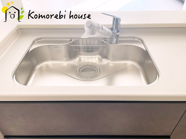 鴻巣市鴻巣第2　新築一戸建て　リーブルガーデン　03のキッチン|きれいなキッチンです