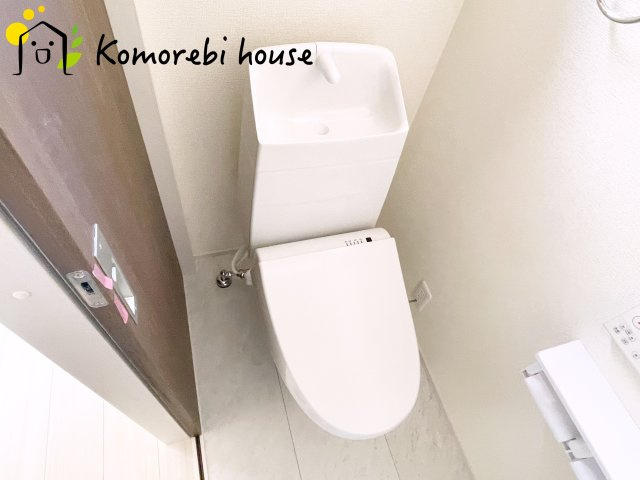 鴻巣市鴻巣第2　新築一戸建て　リーブルガーデン　03のトイレ|落ち着いた色調のトイレです