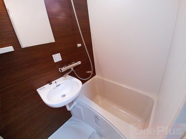 灘中央ビルの浴室