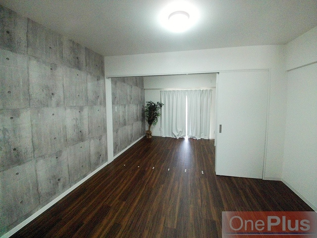 灘中央ビルの寝室