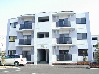 ピュアライフ結城 C棟の外観