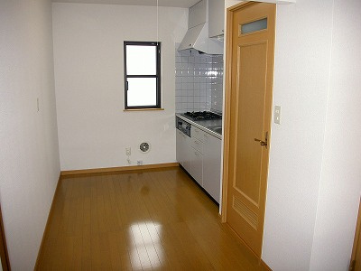 ピュアライフ結城 C棟の居間・リビング