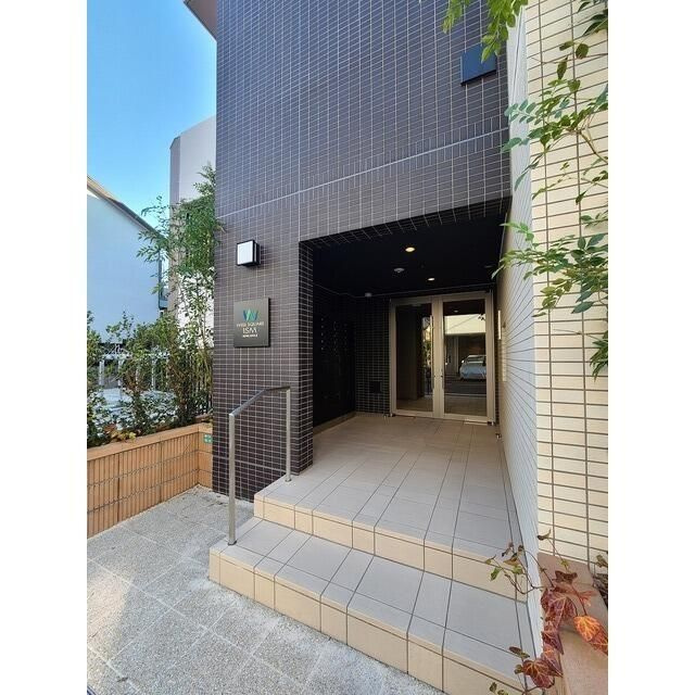 ウェルスクエアイズム千川Ⅱのエントランス