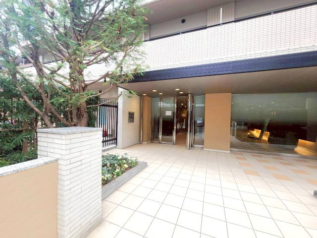 【エントランス】