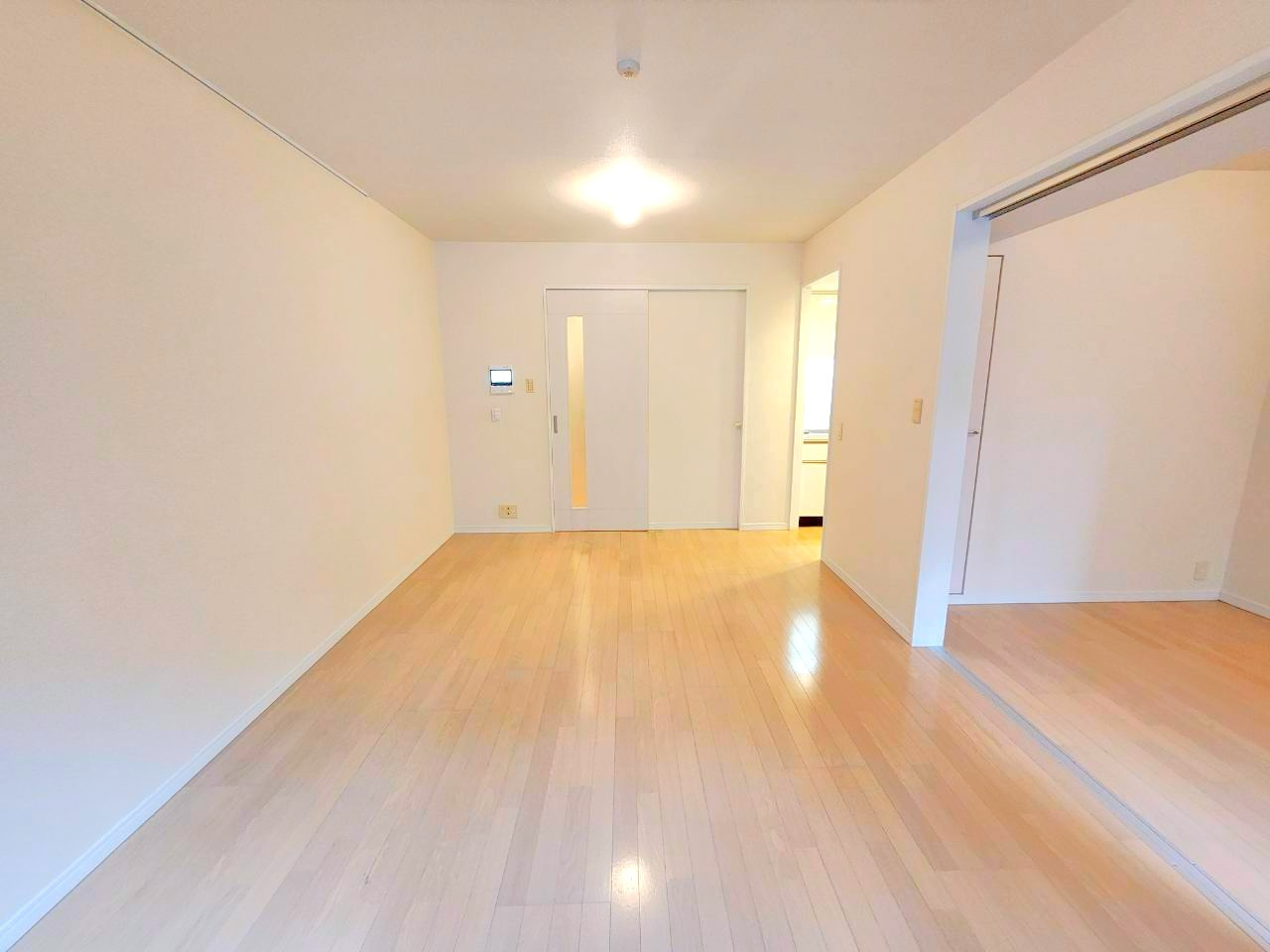 【居間・リビング】