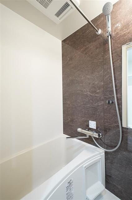 グランディール千住の浴室