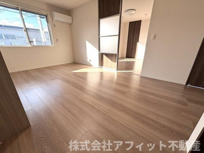 【居間・リビング】 | ラフィーネ南蔵王 | LDK14.9帖